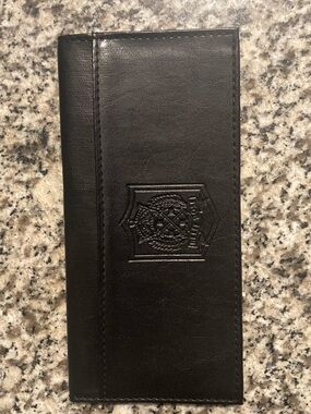 Vintage Y2K Bellerosa Black Leather checkbook/Wallet with Embossed Crest